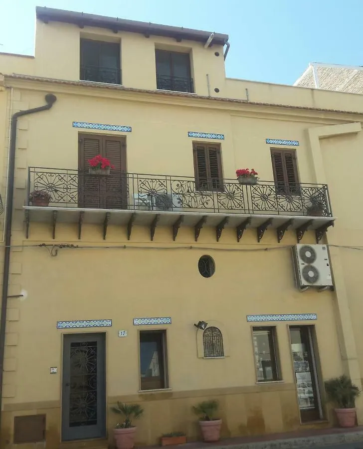 Bed and Breakfast Alma Nua Terrasini Italia